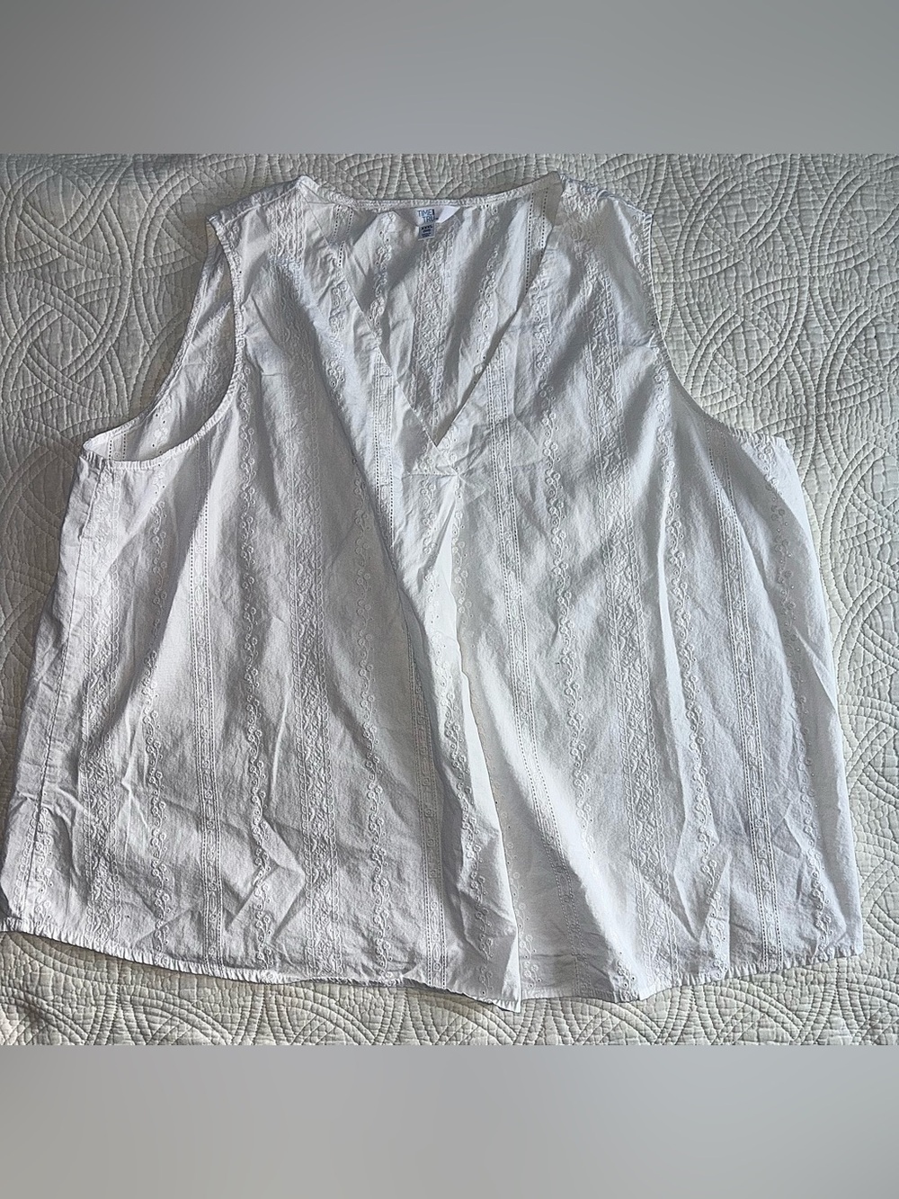 Eyelet Cotton Blouse Size 22 White - Picture 2 of 7